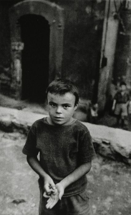 Vintage Photos Show Life In The Slums Of Barcelona (32 pics)