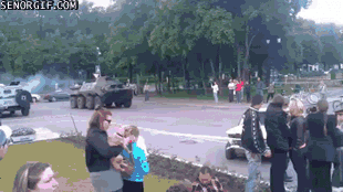 Acid Gifdump, August 29, 2016 (25 gifs)