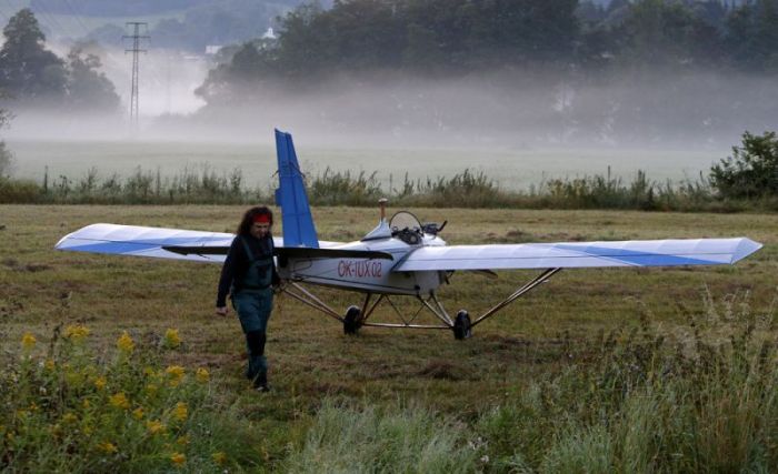 Mechanic Takes To The Skies In His DIY Airplane (13 pics)