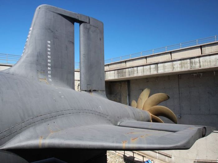 Nuclear Submarine Turned Into A Museum In France (36 pics)