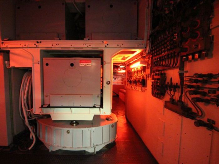 Nuclear Submarine Turned Into A Museum In France (36 pics)