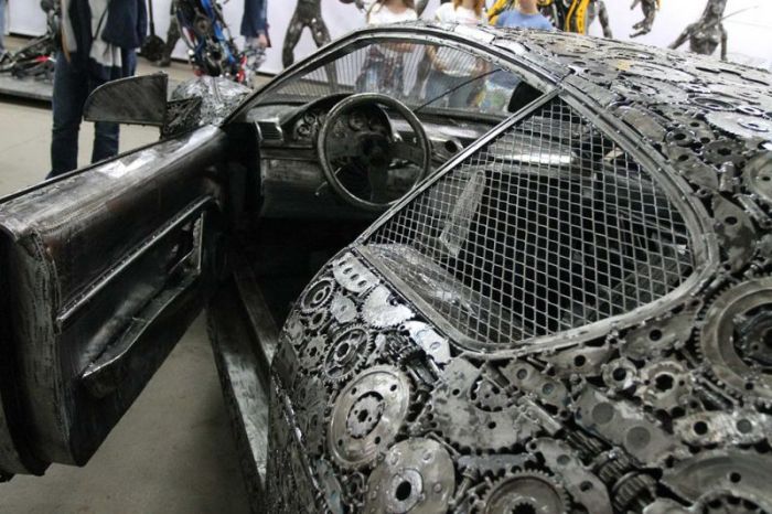 Impressive Car Models Made From Scrap Metal (9 pics)