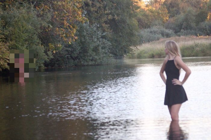 Girl's Senior Picture Gets Ruined By A Naked Man And A Dog (2 pics)