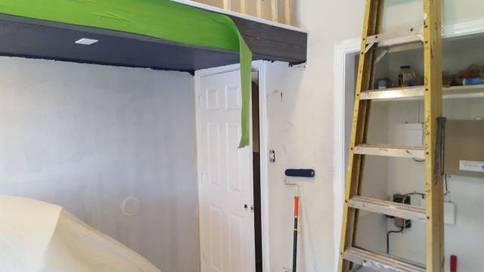 Father Of The Year Builds An Amazing Bedroom For His Son (40 pics)