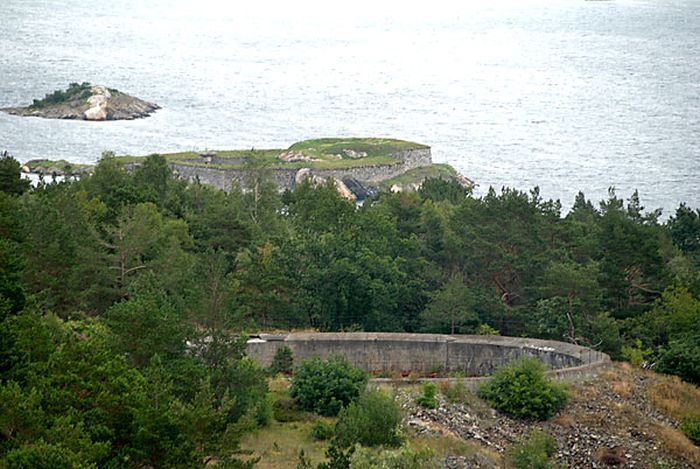 Inside An Abandoned Military Battery Vara In Norway (55 pics)