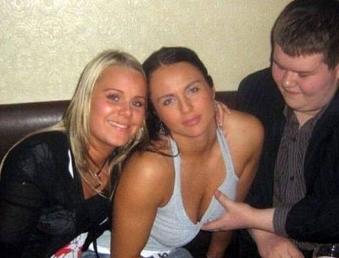 If These Nerds Can Get The Girl Then You Can Do It Too (33 pics)