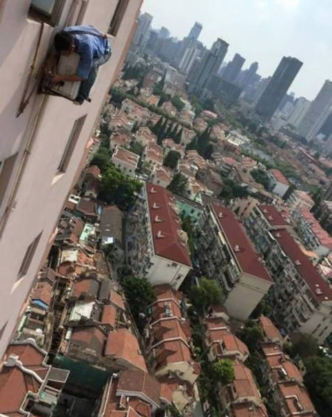 Safety First Is Not Something That These People Are Concerned With (40 pics)