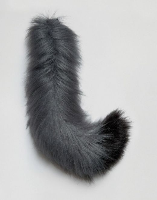 False Tails Are A Fun Fashion Trend (9 pics)