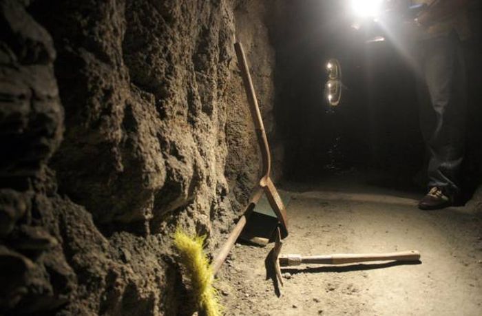 An Inside Look At The Illegal Tunnel System Between The US-Mexico Border (30 pics)