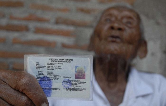 Man Claiming To Be World's Oldest Human Says He's Ready To Die (8 pics)