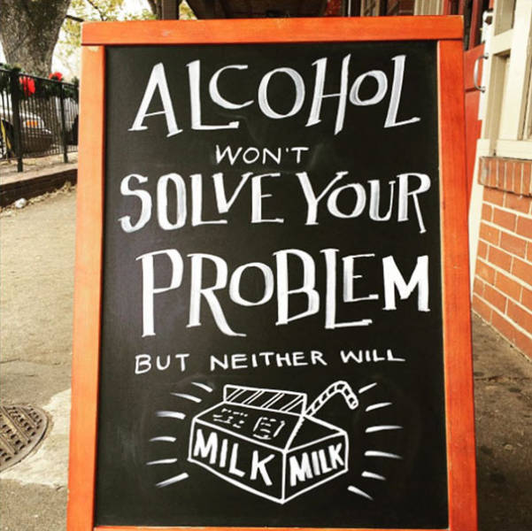 Clever Sidewalk Chalk Signs That Helped A Bar Increase Sales (24 pics)