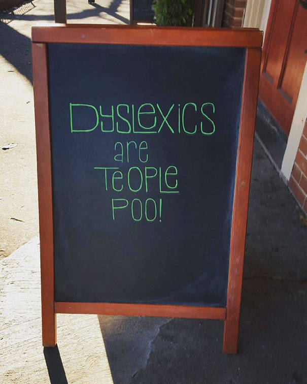 Clever Sidewalk Chalk Signs That Helped A Bar Increase Sales (24 pics)