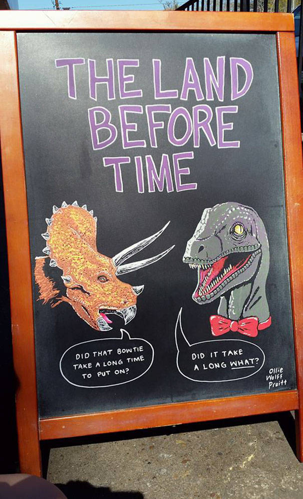 Clever Sidewalk Chalk Signs That Helped Bar Increase Sales  24 pics 