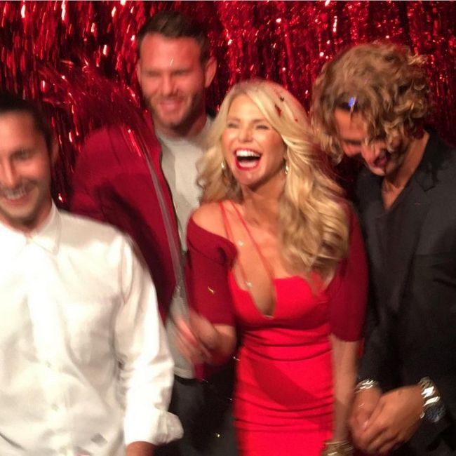 Christie Brinkley Stuns In A Red Dress At New York Fashion Week (7 pics)