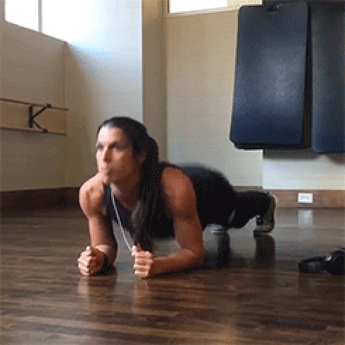 Sexy Fitness Girl GIFs That Will Motivate You To Hit The 