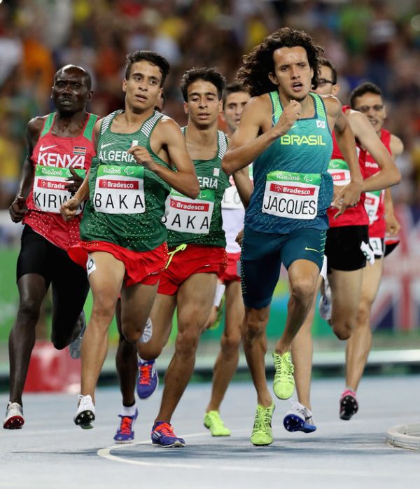 Paralympians Ran The 1500m Faster Than Runners At The Rio Olympics Final (3 pics)