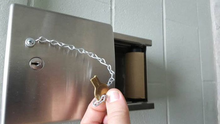 Life Is Full Of Awkward And Uneasy Moments (45 pics)