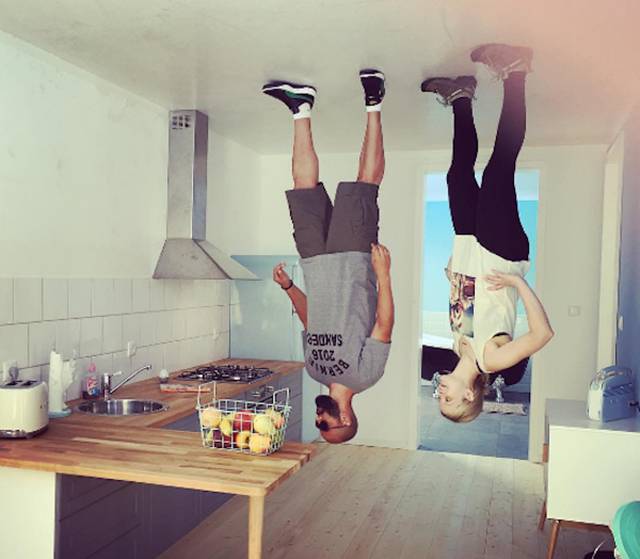 Upside-Down Café In Germany Is A Must See For Tourists (24 pics)