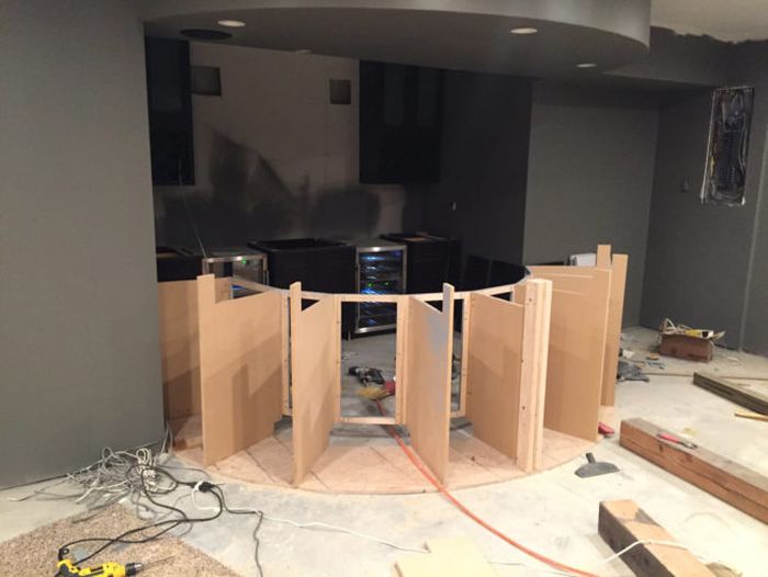 Guy Turns His Empty Basement Into An Awesome At Home Bar (31 pics)