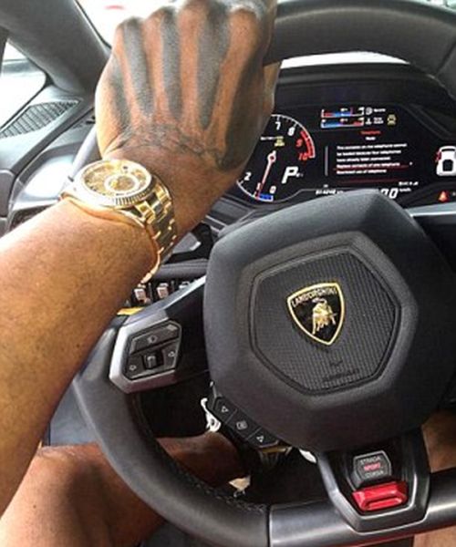Drug Dealer Gets Busted After Flaunting His Money On Instagram (11 pics)