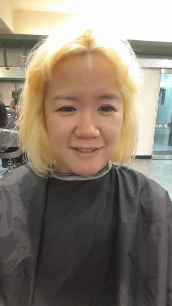 Woman's Failed Attempt At Ombre Hair Turns Into A Nightmare (7 pics)