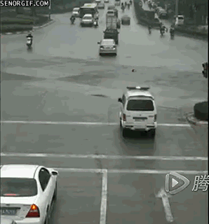 People Who Are Lucky To Be Alive After Staring Death In The Face (20 gifs)