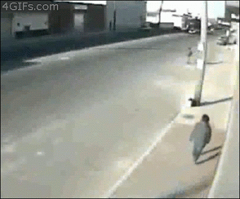 People Who Are Lucky To Be Alive After Staring Death In The Face (20 gifs)
