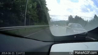 People Who Are Lucky To Be Alive After Staring Death In The Face (20 gifs)