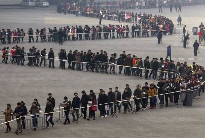 Stunning Photos Show Just How Crowded China Really Is (23 pics)