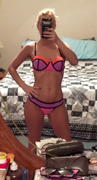 Sexy Girls Show Off Their Lingerie And Swimwear Purchases (39 pics)