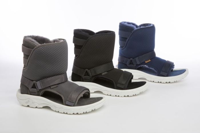 Ugg Sandals Might Just Be The Ugliest Shoes Ever Made (6 pics)
