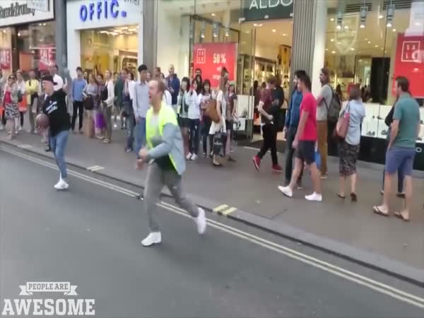 People Show Some Crazy And Awesome Physical Skills