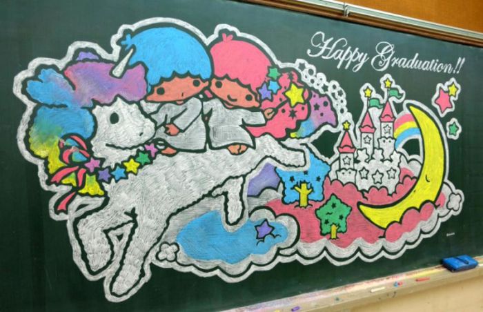 School Art Teacher Creates Incredible Drawings On A Blackboard (13 pics)