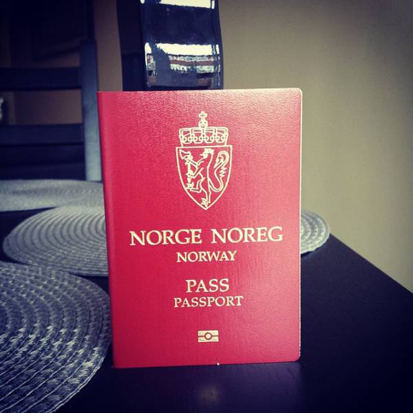 The Best Passports For Traveling Without A Visa (13 pics)