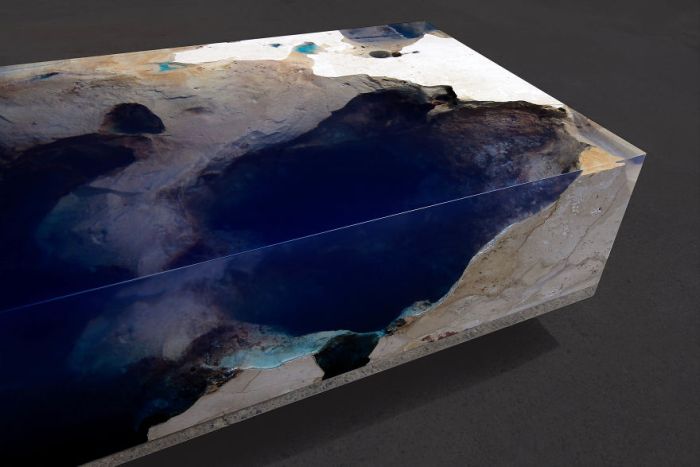 The Starry Sea Table Is A Dream Come True (11 pics)