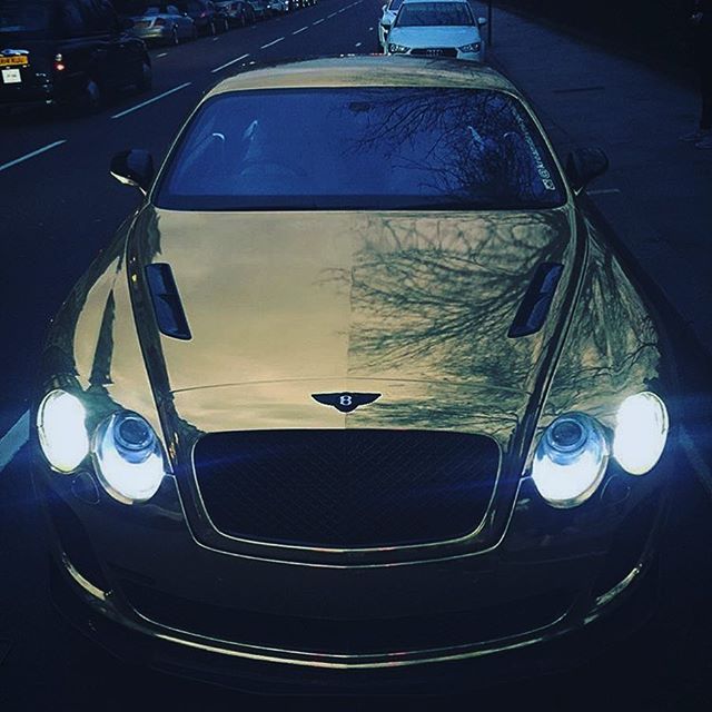 Teenager Goes From McDonald's Employee To Wealthy Millionaire (25 pics)