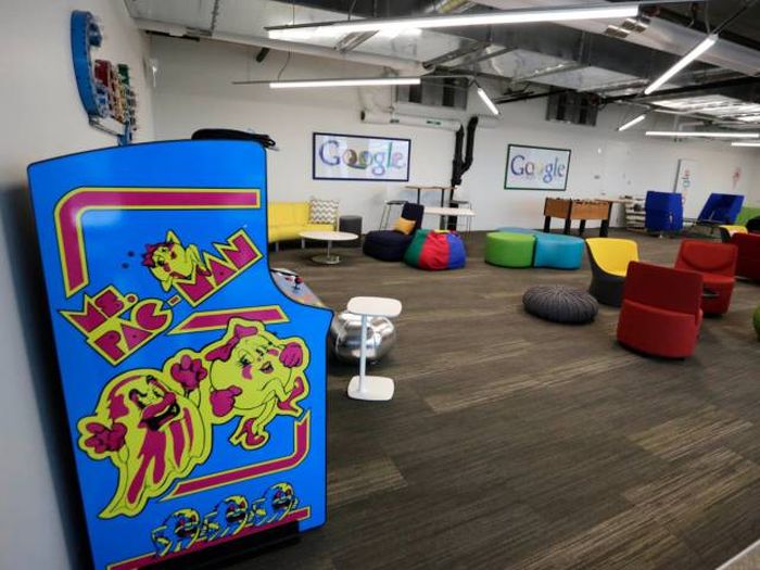 Google Has Some Of The Coolest Offices On The Planet (23 pics)