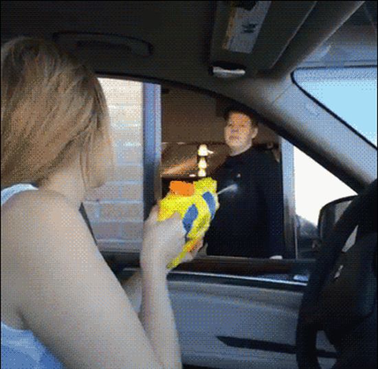 Stupid People Who Got A Swift Kick In The Face From Karma (19 gifs)