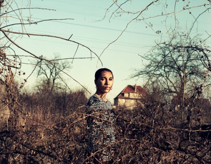 A Day In The Life Of Romanian Gypsies Living On The Polish border (17 pics)