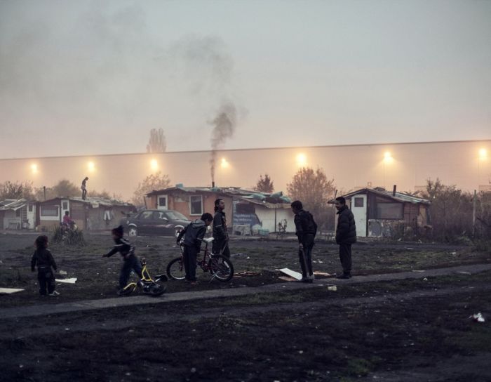 A Day In The Life Of Romanian Gypsies Living On The Polish border (17 pics)
