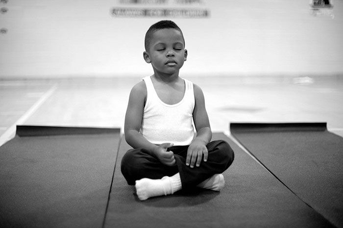 School Gets Amazing Results After Replacing Detention With Meditation (7 pics)