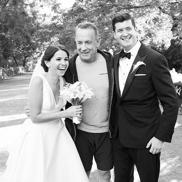 Tom Hanks Surprises Couple By Crashing Their Wedding Photos (5 pics)