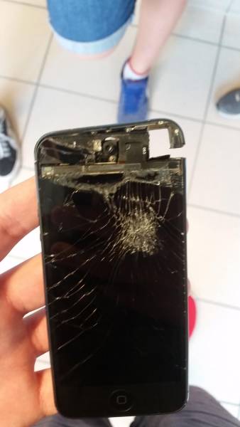 People Who Somehow Managed To Completely Wreck Their Electronics (46 pics)