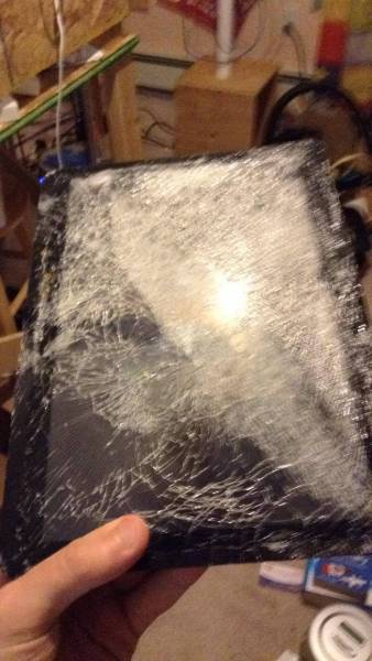 People Who Somehow Managed To Completely Wreck Their Electronics (46 pics)