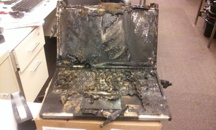 People Who Somehow Managed To Completely Wreck Their Electronics (46 pics)