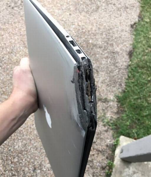 People Who Somehow Managed To Completely Wreck Their Electronics (46 pics)