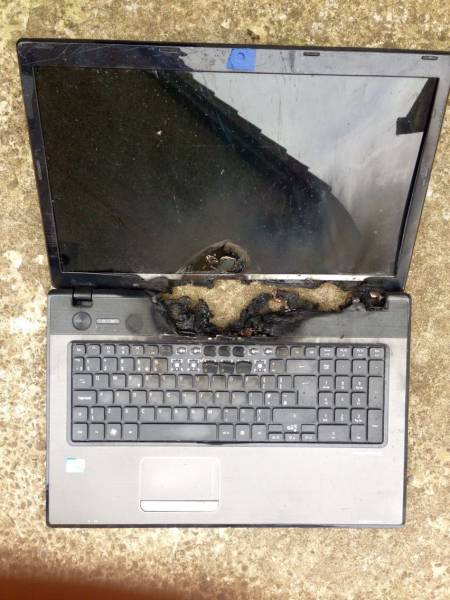 People Who Somehow Managed To Completely Wreck Their Electronics (46 pics)