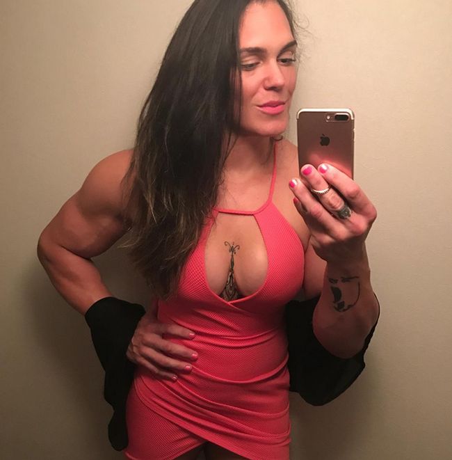 Gabi Garcia Is A MMA Fighter Who Regularly Spars With Men (15 pics)