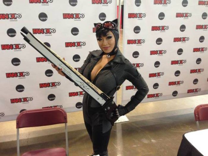 Gorgeous Cosplayers Love To Hold The Nerd Cane (39 pics)