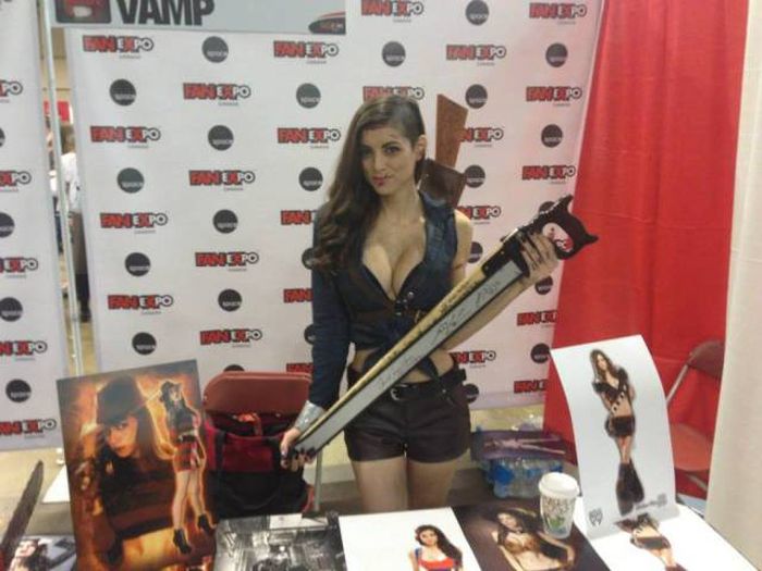 Gorgeous Cosplayers Love To Hold The Nerd Cane (39 pics)